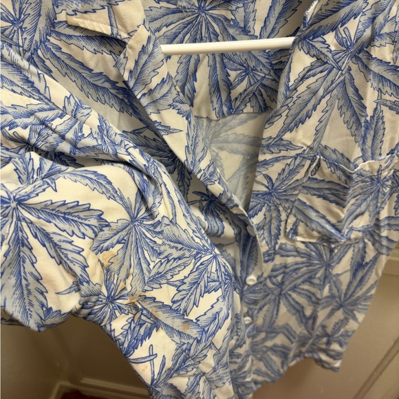 Urban Outfitters Mary Jane Button Down - Picture 4 of 5